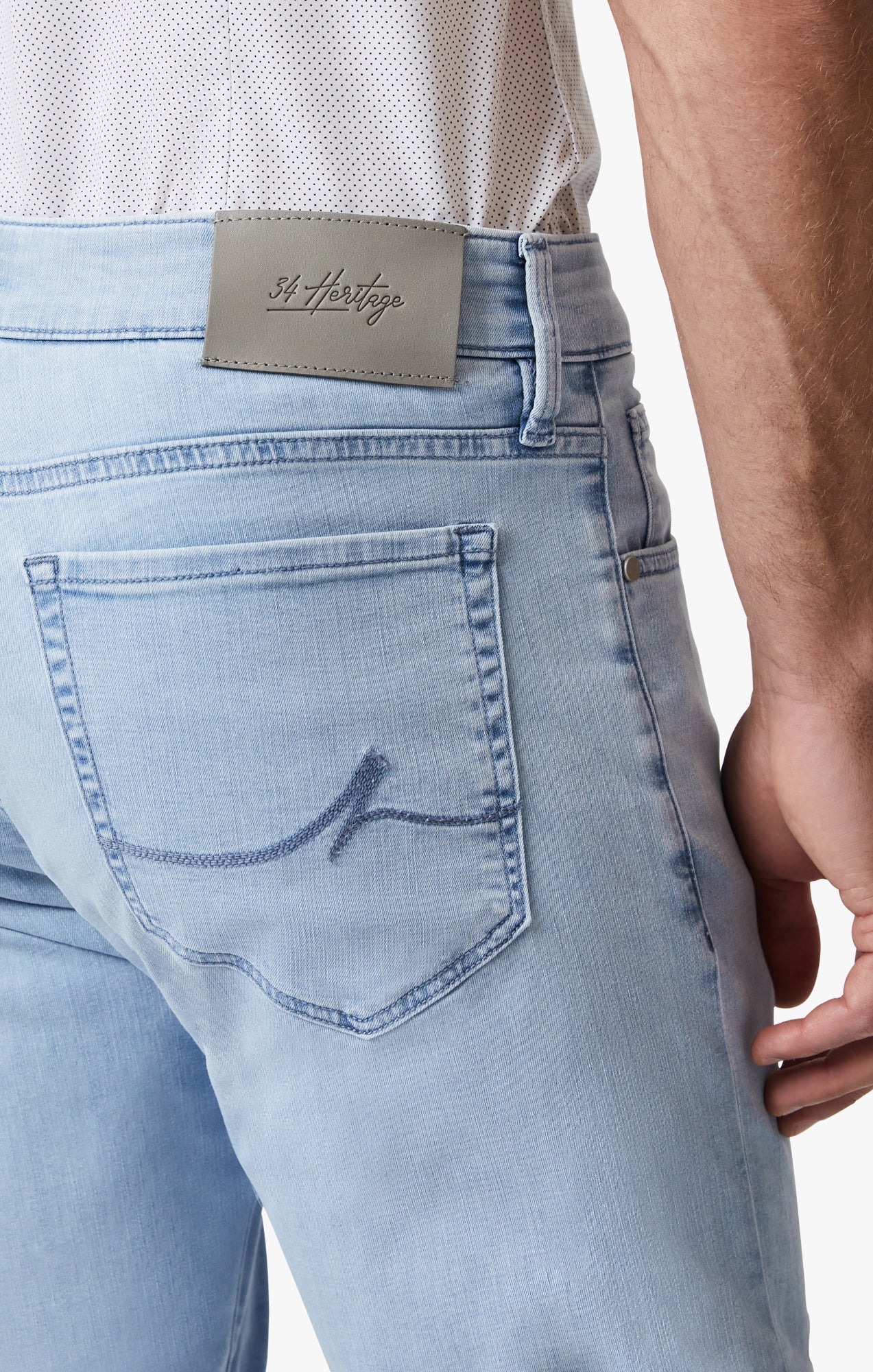 34 Heritage Courage Straight Leg Jeans In Bleached Kona
