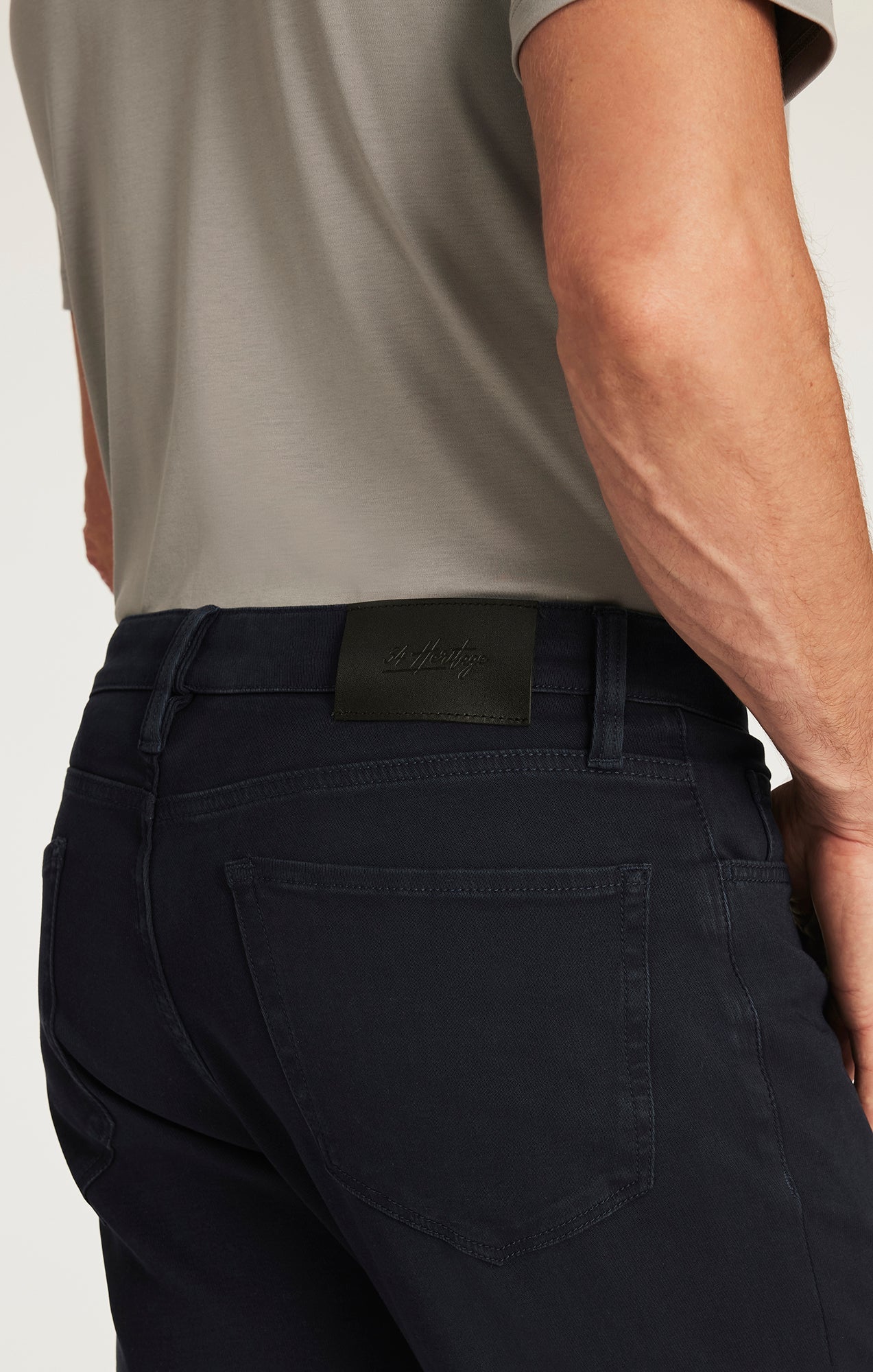 34 Heritage Charisma Relaxed Straight Pants in Dark Navy Cloud Luxe