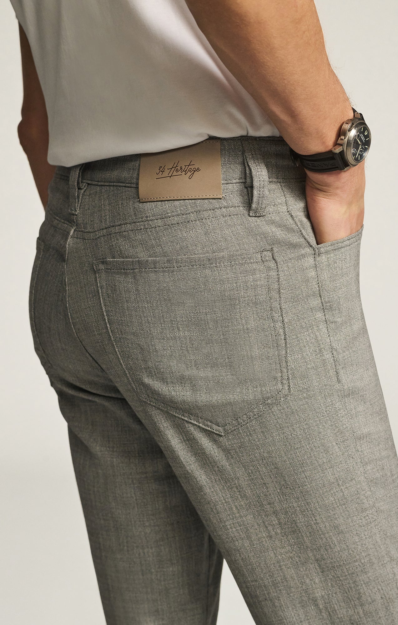 34 Heritage Charisma Relaxed Straight Pants in Grey Cross Twill