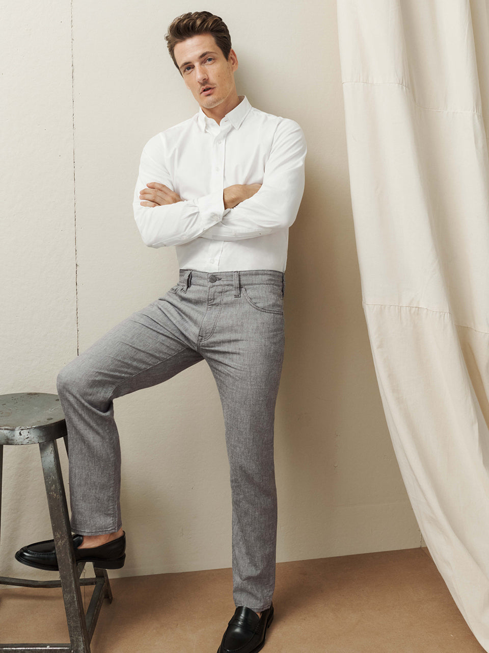 34 Heritage Courage Straight Leg Pants In Anthracite Hemp