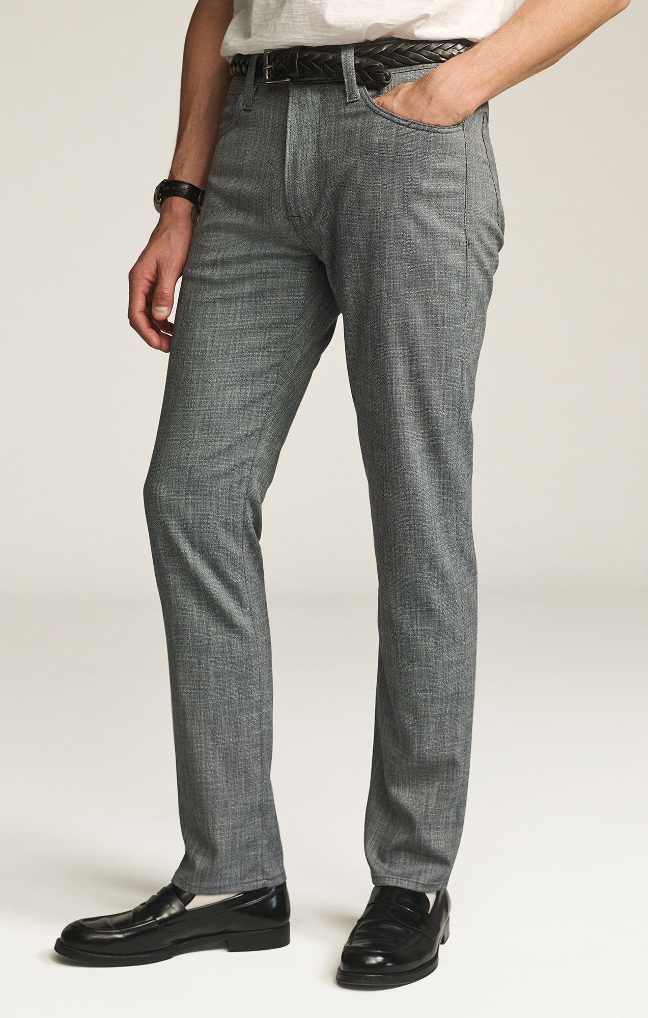 34 Heritage Courage Straight Leg Pants in Navy Cross Twill