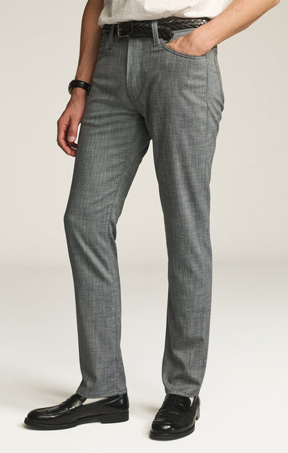 34 Heritage Courage Straight Leg Pants in Navy Cross Twill