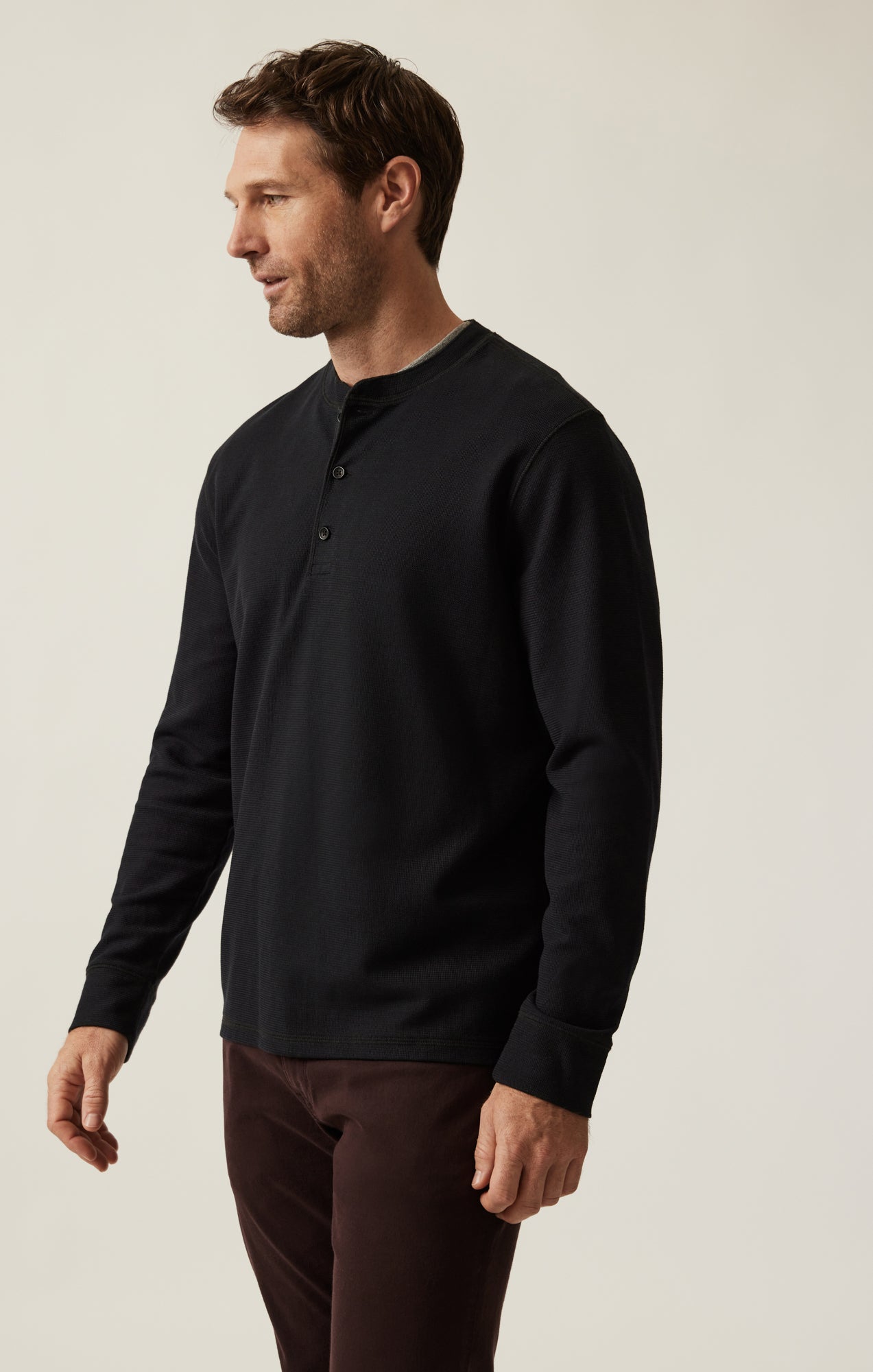 34 Heritage Long Sleeve Henley In Black