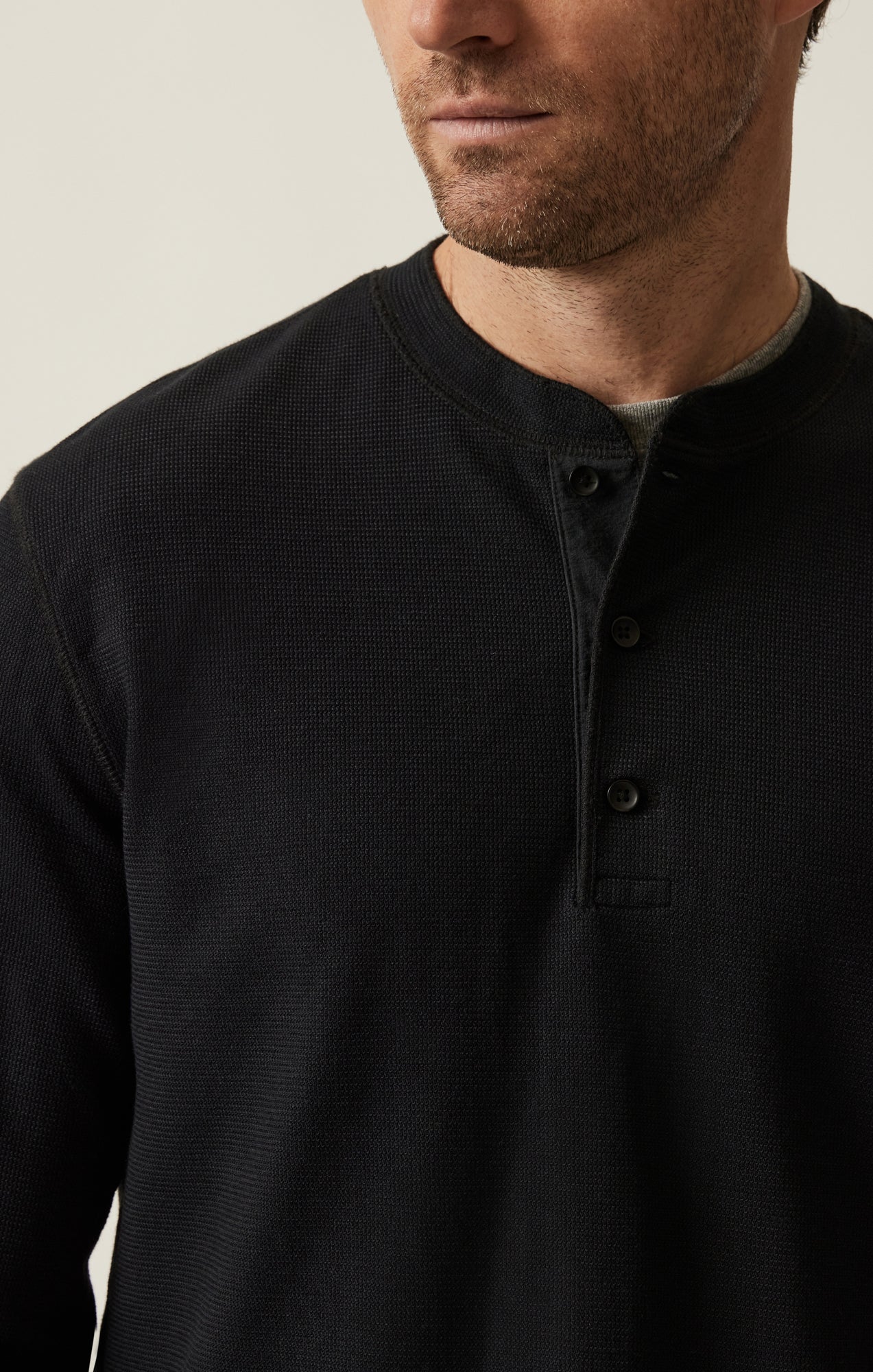 34 Heritage Long Sleeve Henley In Black