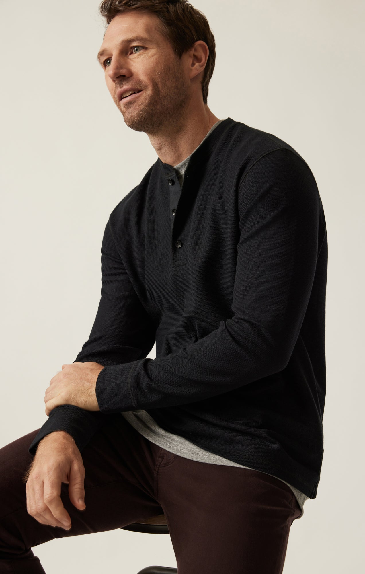 34 Heritage Long Sleeve Henley In Black