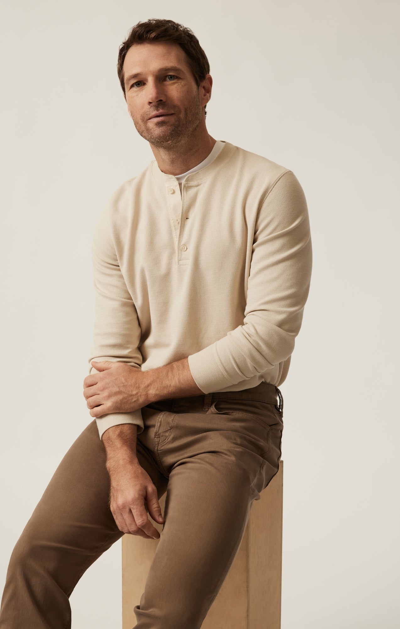 34 Heritage Long Sleeve Henley In Oatmeal