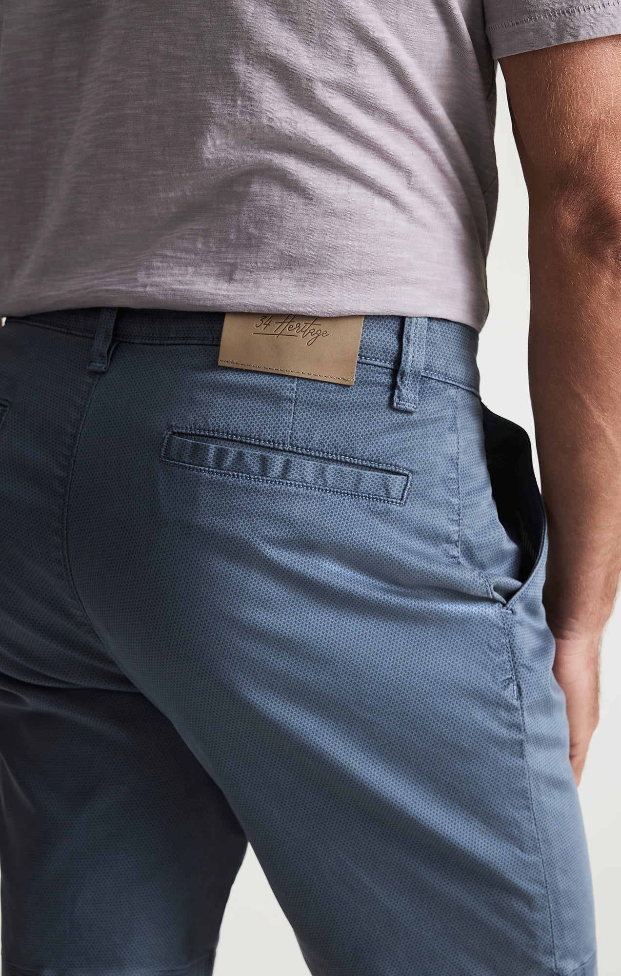 34 Heritage Arizona Slim Shorts In Stone Tie Print