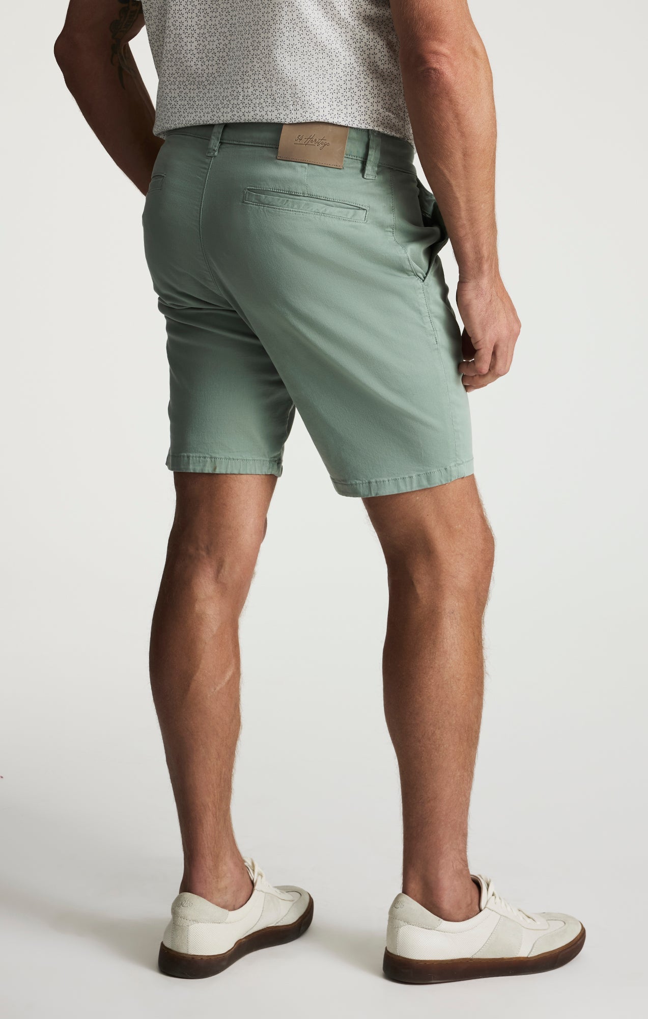 34 Heritage Arizona Slim Shorts In Iceberg Green Twill