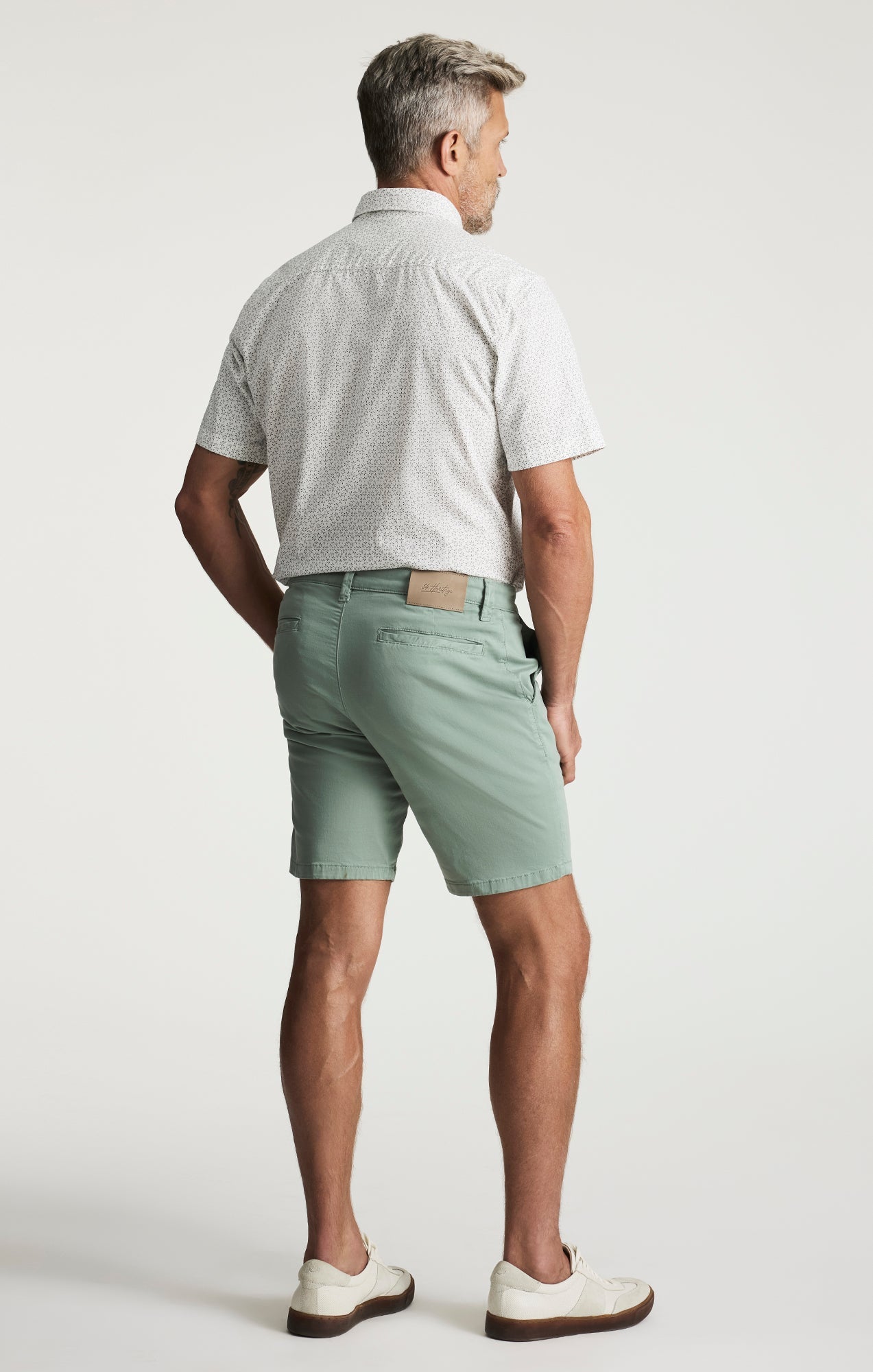 34 Heritage Arizona Slim Shorts In Iceberg Green Twill