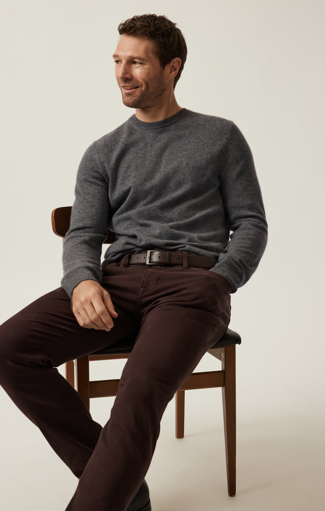 34 Heritage Cashmere Crew Neck Sweater In Charcoal