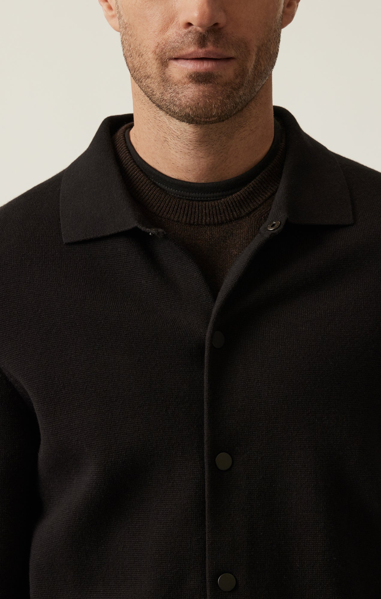 34 Heritage Full Button Cardigan In Black