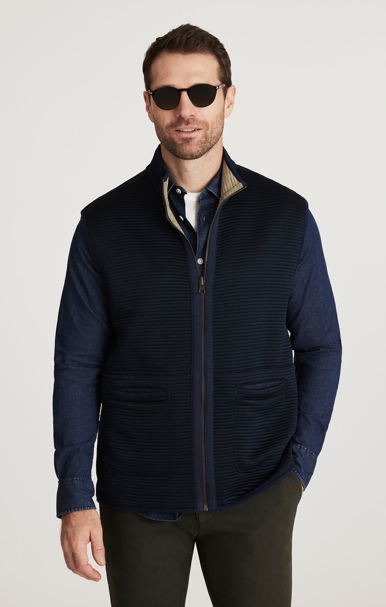 34 Heritage Ottoman Vest in Navy
