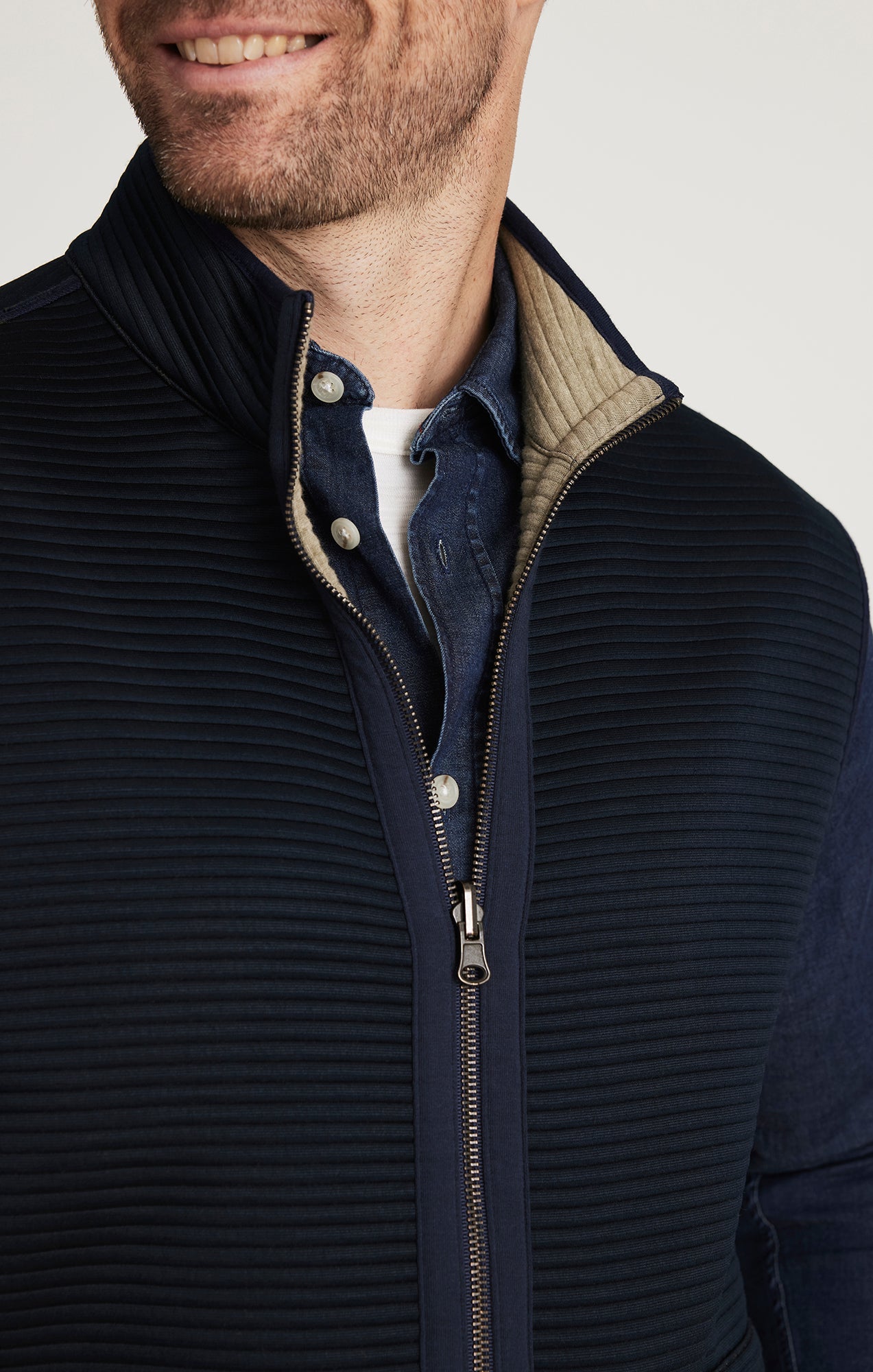34 Heritage Ottoman Vest in Navy