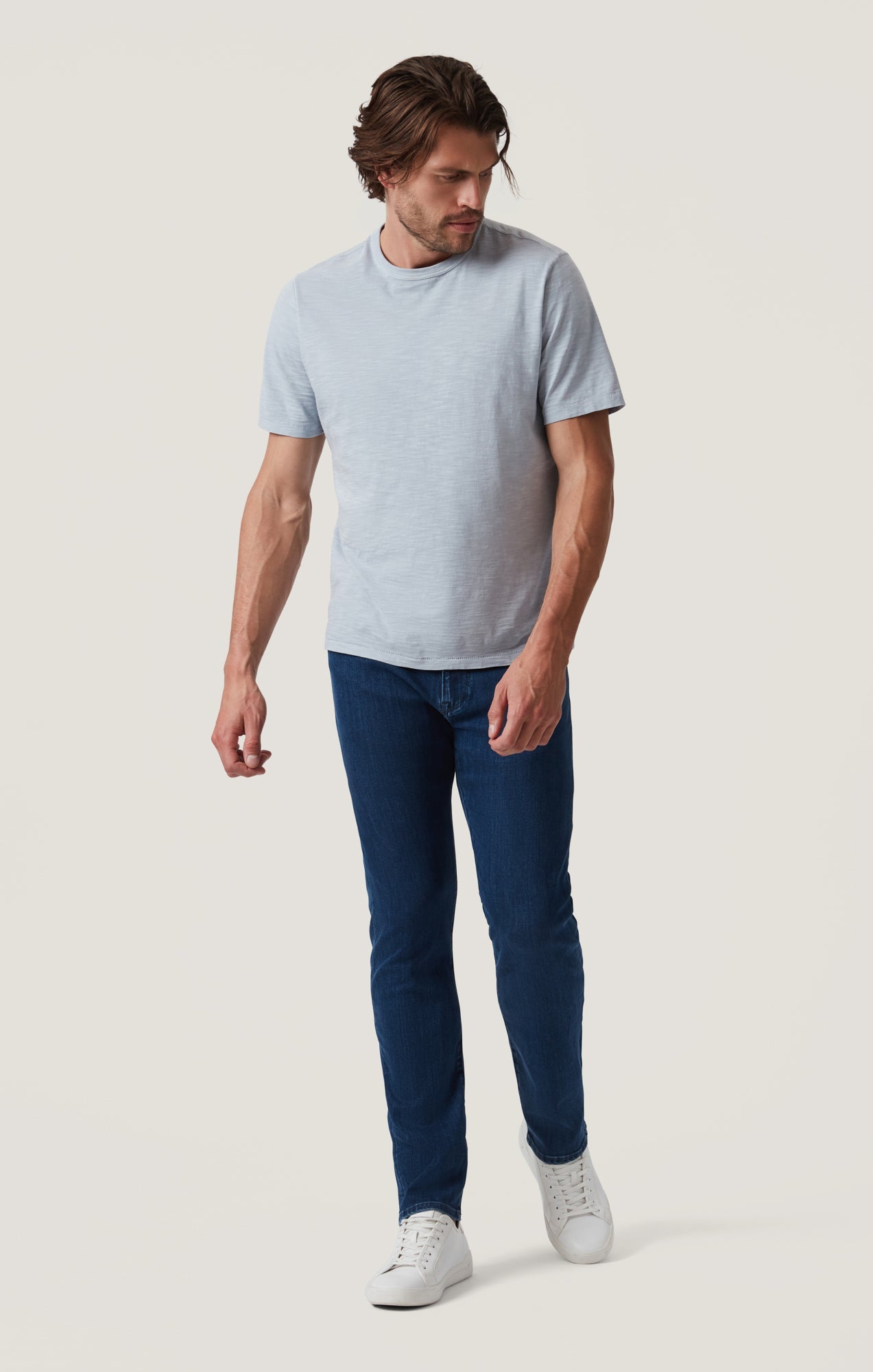 34 Heritage Courage Straight Leg Jeans in Night Blue Urban
