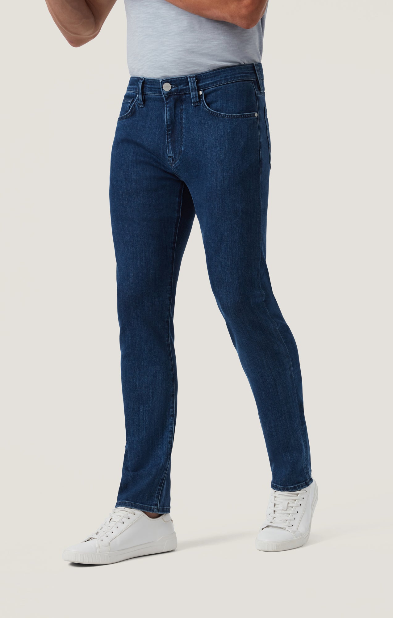 34 Heritage Courage Straight Leg Jeans in Night Blue Urban