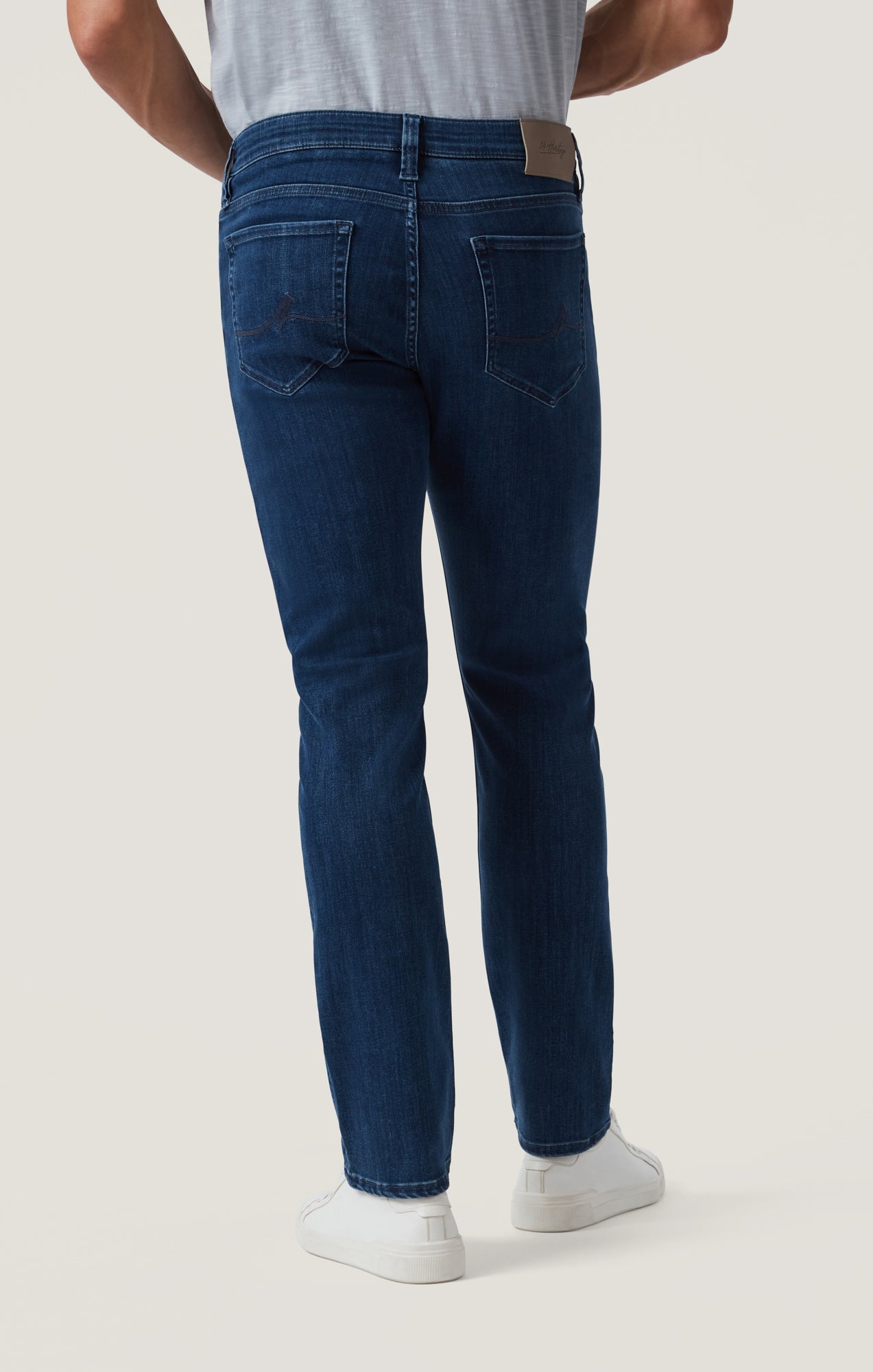 34 Heritage Courage Straight Leg Jeans in Night Blue Urban