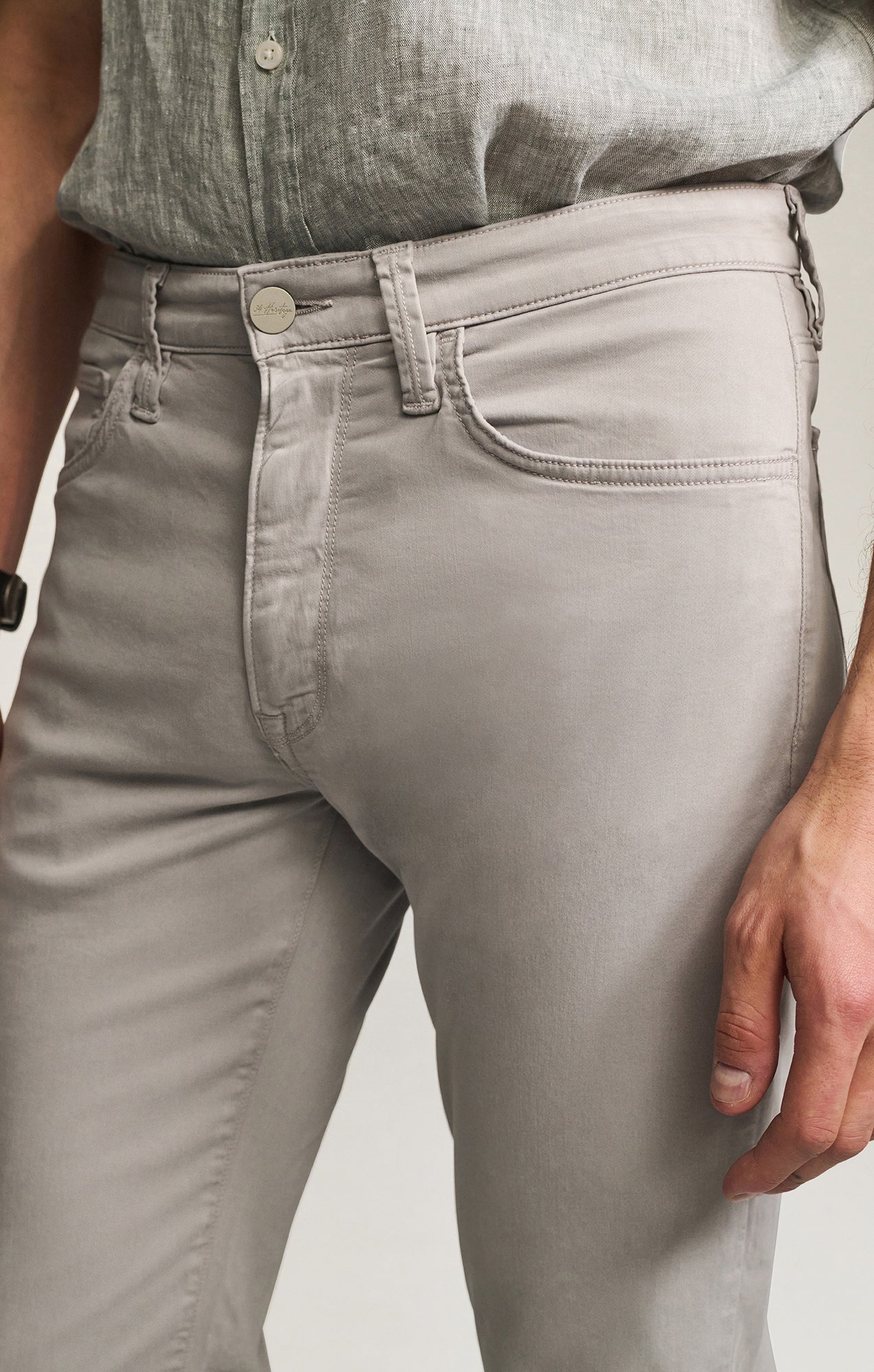 34 Heritage Courage Straight Leg Pants in Cement Twill