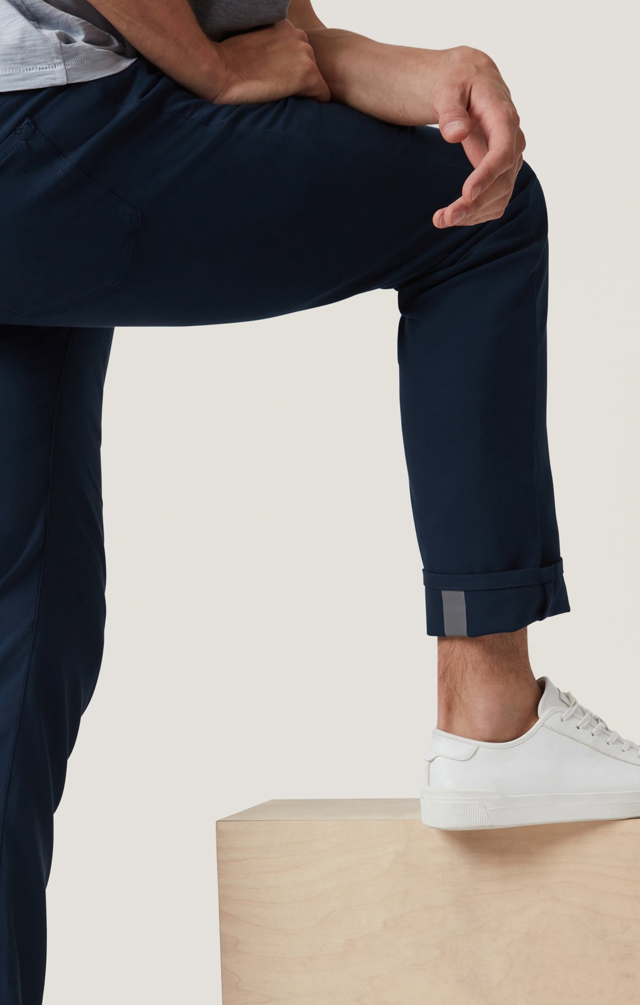 34 Heritage Courage Straight Leg Commuter Pants in Navy