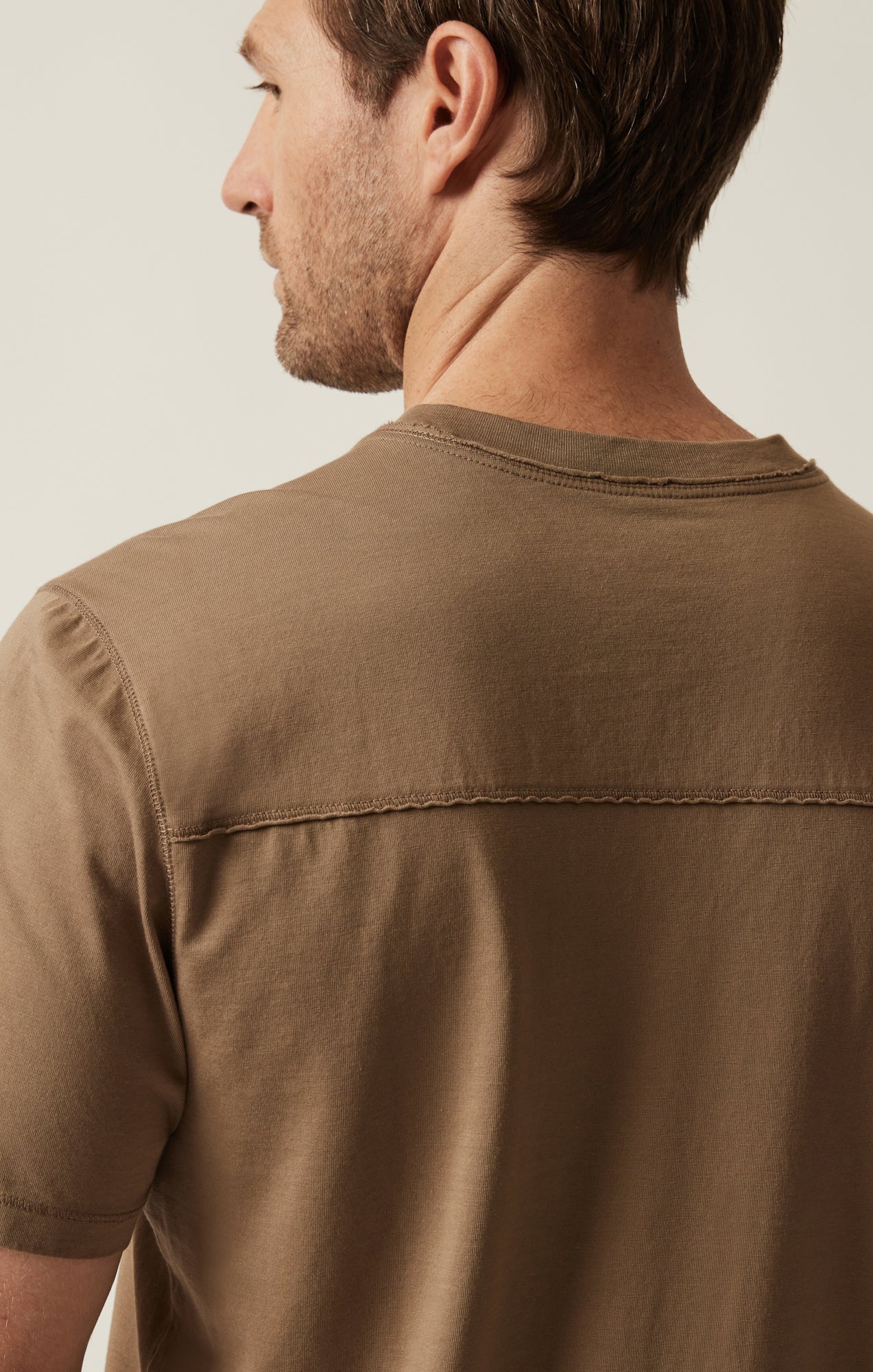 34 Heritage Deconstructed V-Neck T-Shirt In Shitake