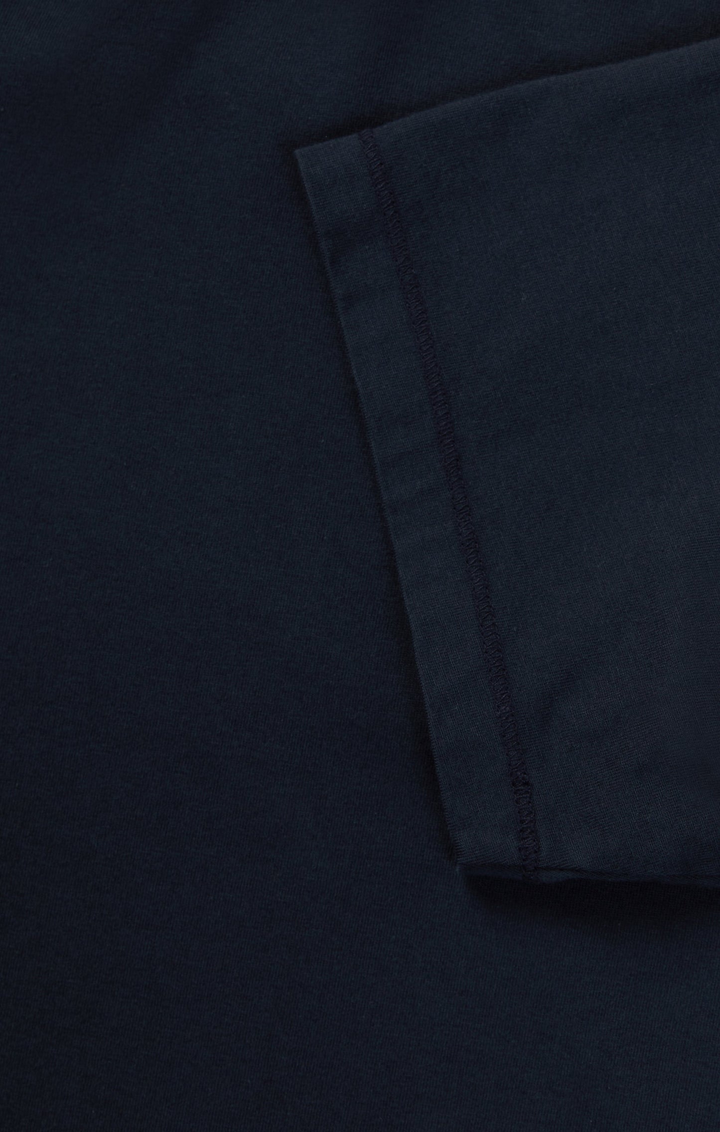 34 Heritage Deconstructed V-Neck T-Shirt in Dark Navy