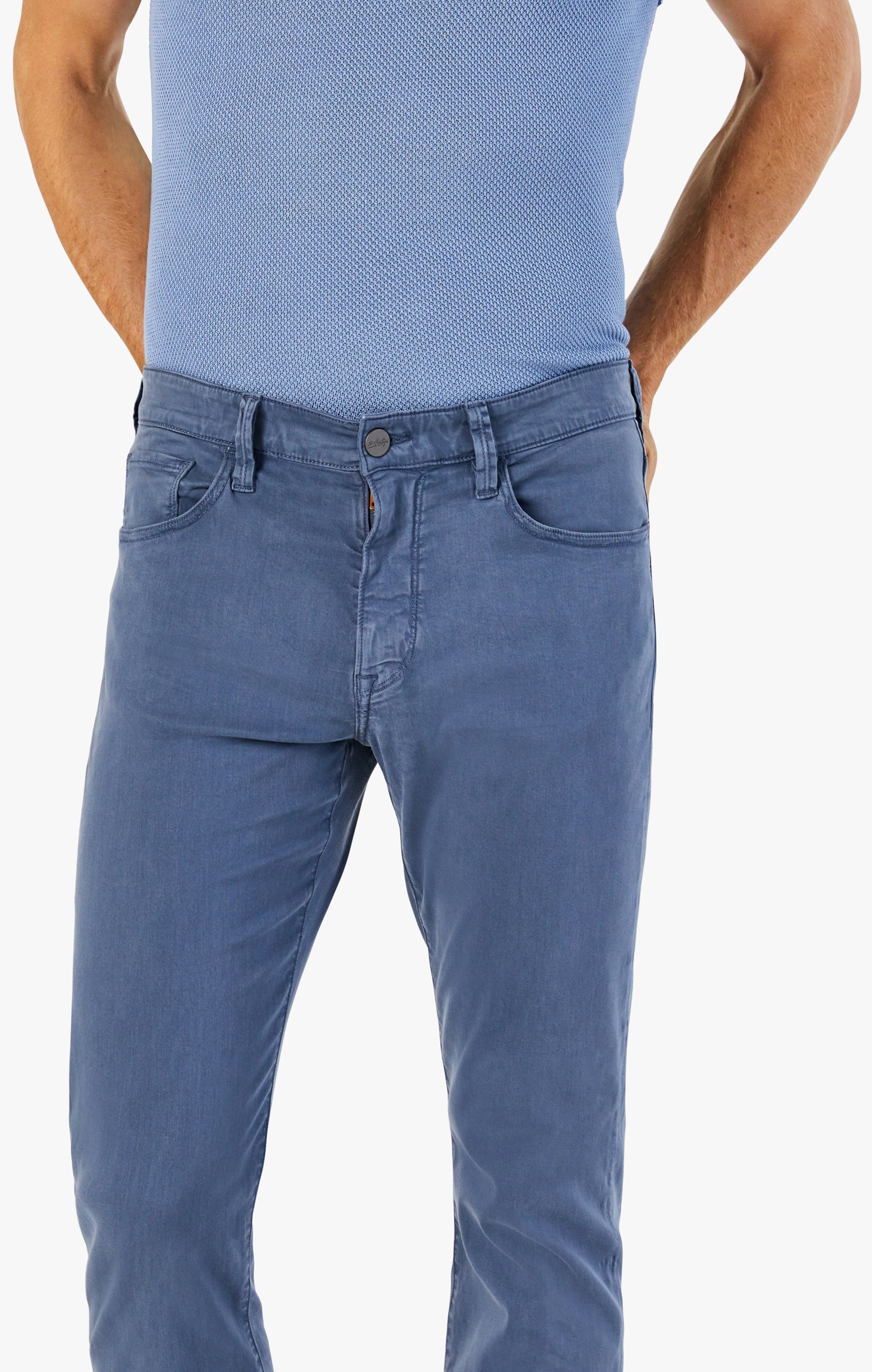 34 Heritage Courage Straight Leg Pants in Vintage Indigo Twill
