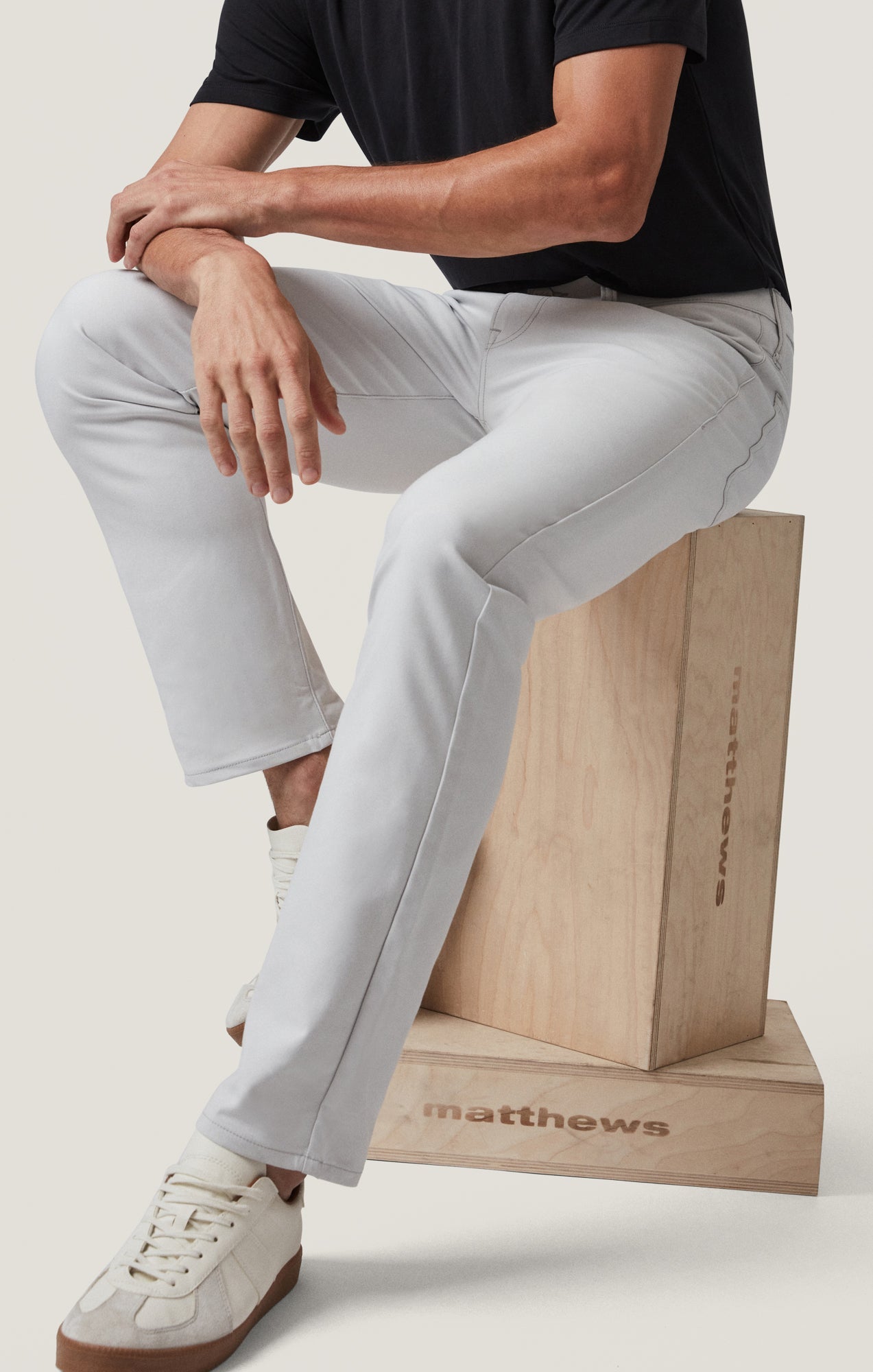34 Heritage Courage Straight Leg Commuter Pants in Pearl