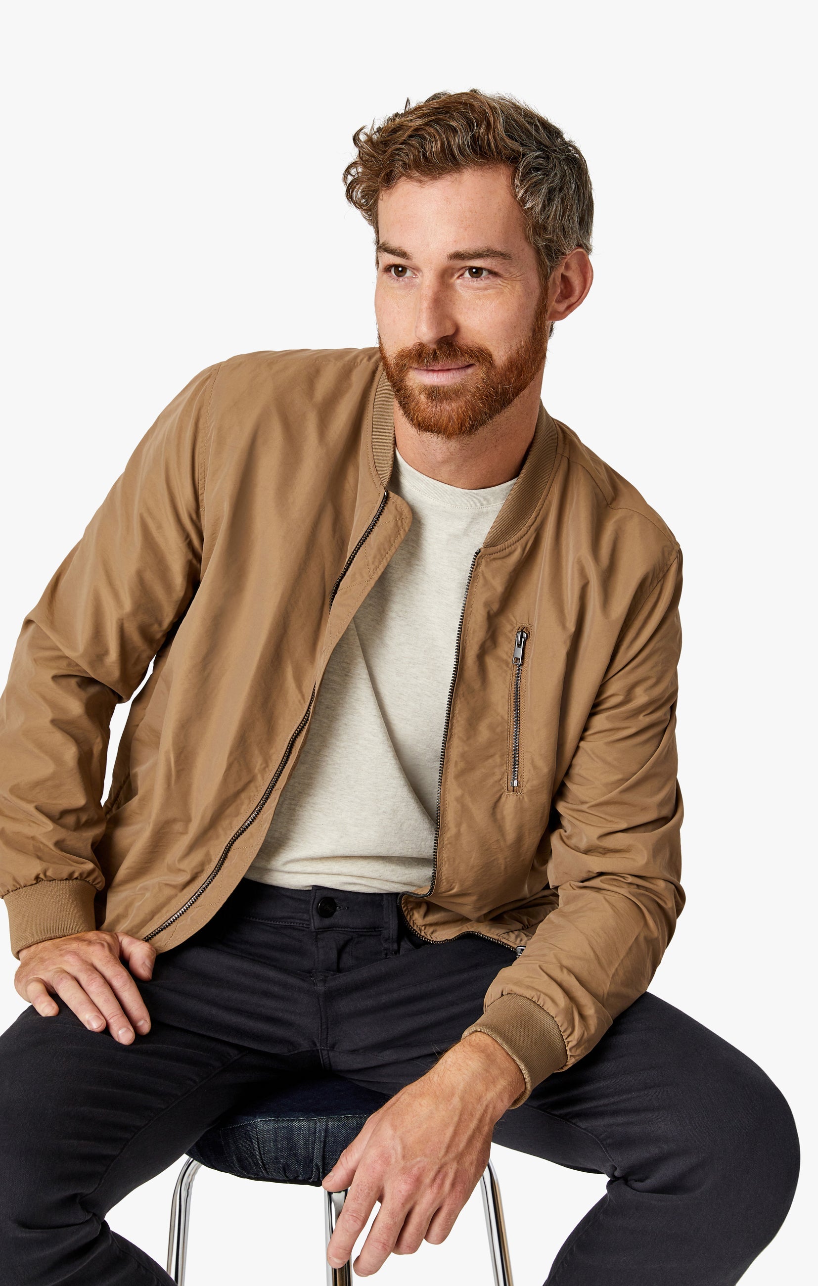 34 Heritage Courage Straight Leg Jeans In Iron Comfort