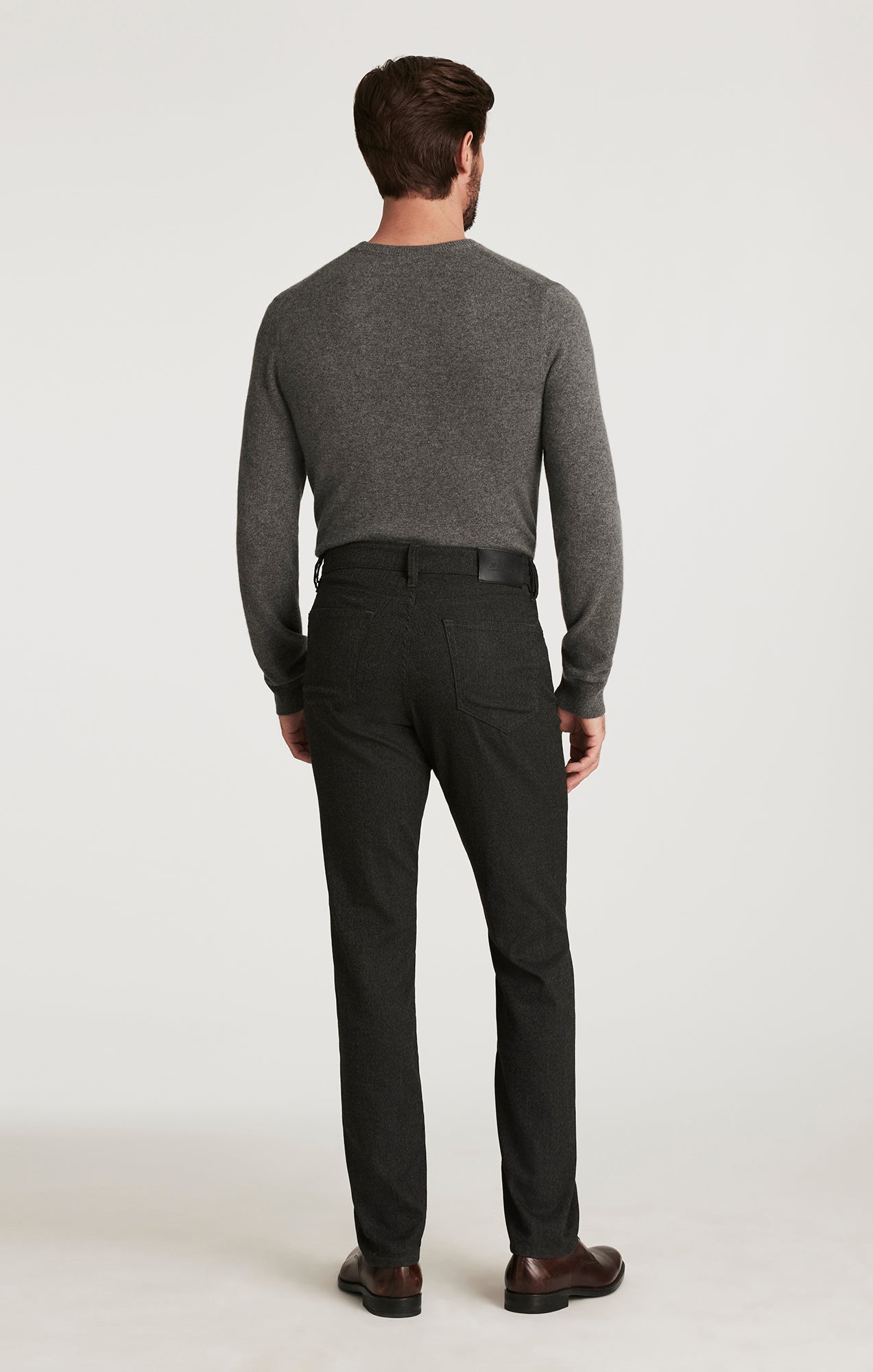 34 Heritage Charisma Relaxed Straight Pants In Smoke Serrano