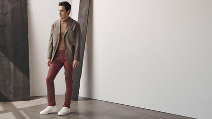 34 Heritage Courage Straight Leg Pants in Rum Raisin Comfort