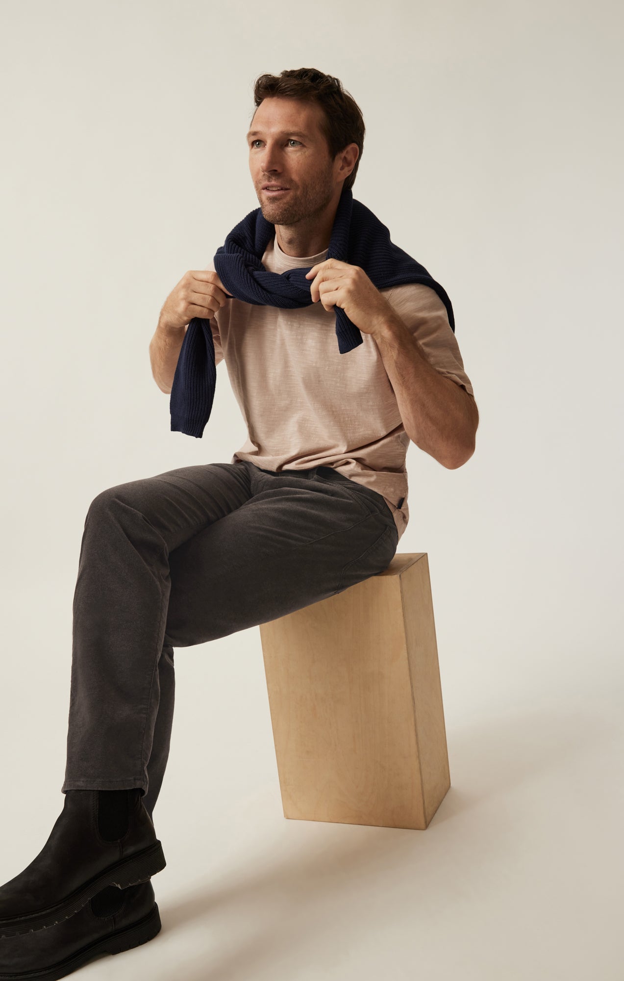 34 Heritage Courage Straight Leg Pants in Dark Olive Moleskin